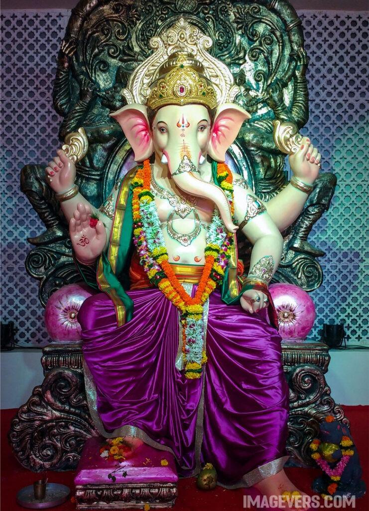 A-Ganesha-Figurine